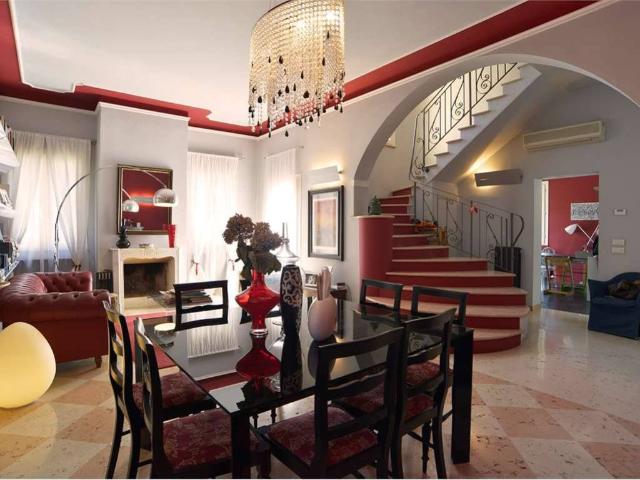 Villa Indipendente in vendita a Buon Pastore-Sant'Agnese-San Damaso, Modena
