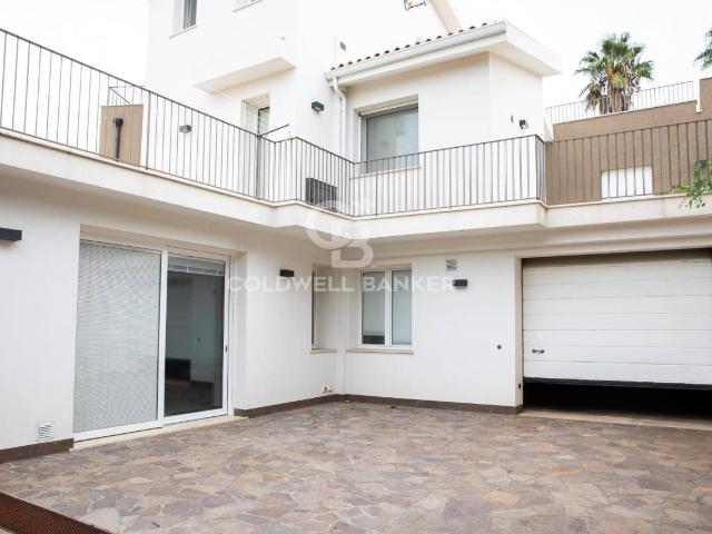 Villa Indipendente in vendita a Mauto, Marina Di Modica