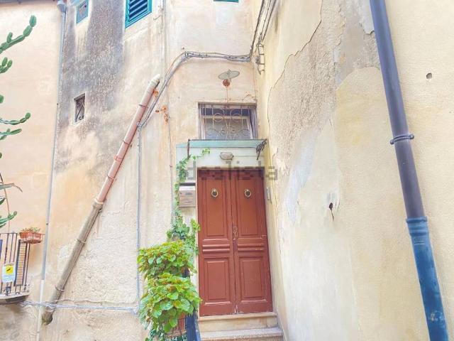 Villa Indipendente in vendita a Modica Alta, Marina Di Modica