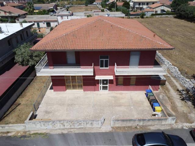 Villa Indipendente in vendita a Marina Di Modica, Sicilia