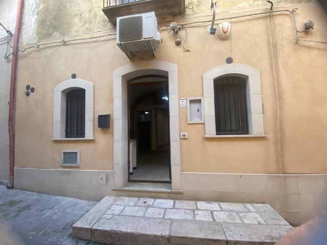 Villa Indipendente in vendita a Modica Alta, Marina Di Modica