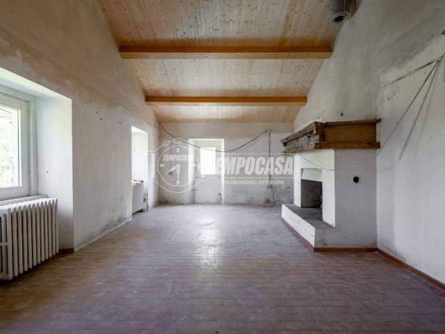 Villa Indipendente in vendita a Unione di Comuni della Romagna Forlivese, Modigliana