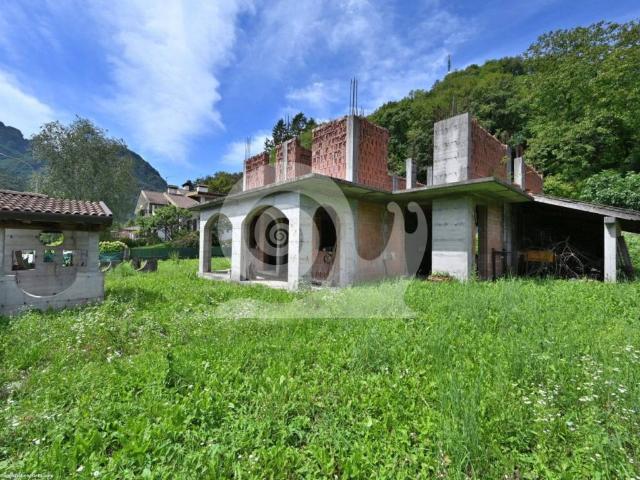 Villa Indipendente in vendita a Moggio Udinese, Friuli-Venezia Giulia
