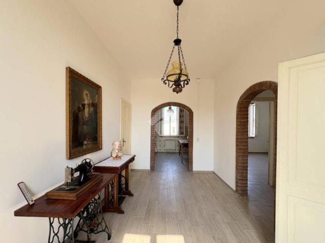 Villa Indipendente in vendita a Moglia, Lombardia