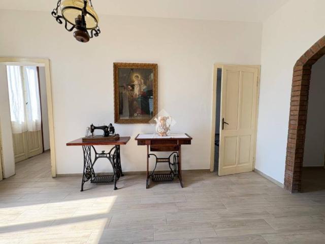 Villa Indipendente in vendita a Moglia, Lombardia