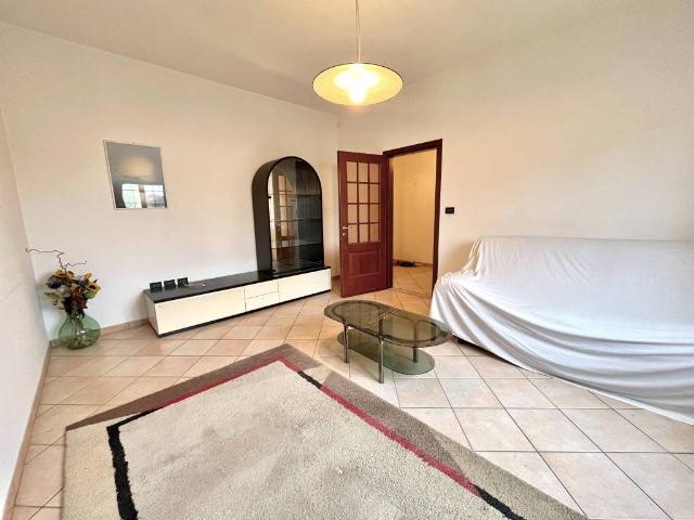 Villa Indipendente in vendita a Moglia, Lombardia