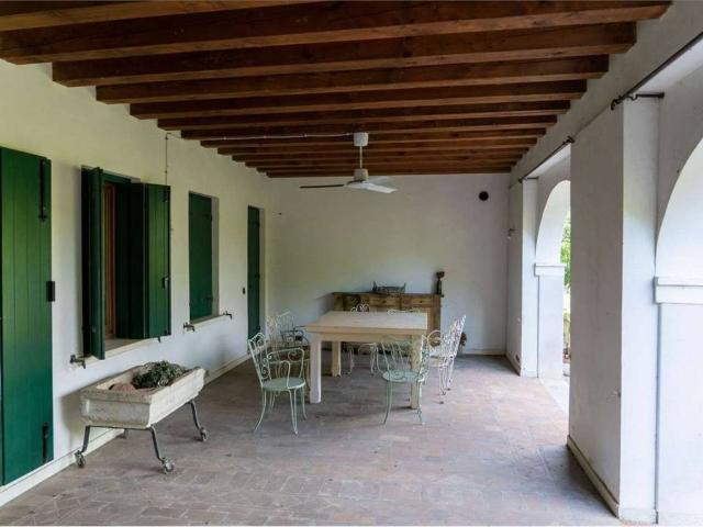 Villa Indipendente in vendita a Mogliano Veneto, Veneto