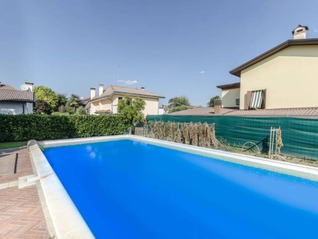 Villa Indipendente in vendita a Campocroce, Mogliano Veneto