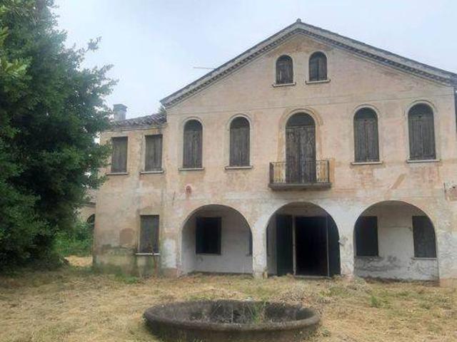 Villa Indipendente in vendita a Mogliano Veneto, Veneto