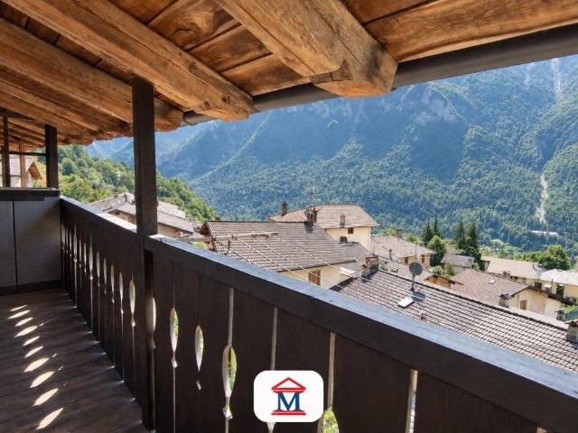 Villa Indipendente in vendita a Moio de' Calvi, Bergamo