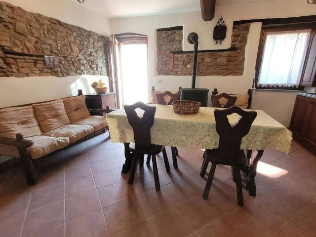 Villa Indipendente in vendita a Piemonte, Alessandria
