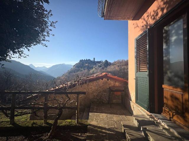 Villa Indipendente in vendita a Unione Comuni Garfagnana, Molazzana
