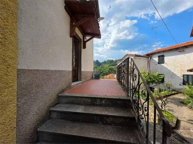 Villa Indipendente in vendita a Sassi, Molazzana