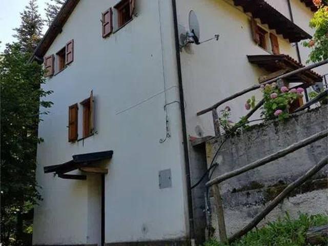 Villa Indipendente in vendita a Cornola, Molazzana