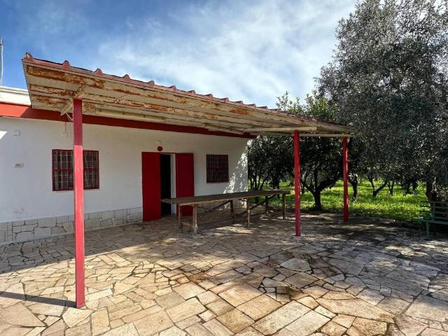 Villa Indipendente in vendita a Puglia, Bari