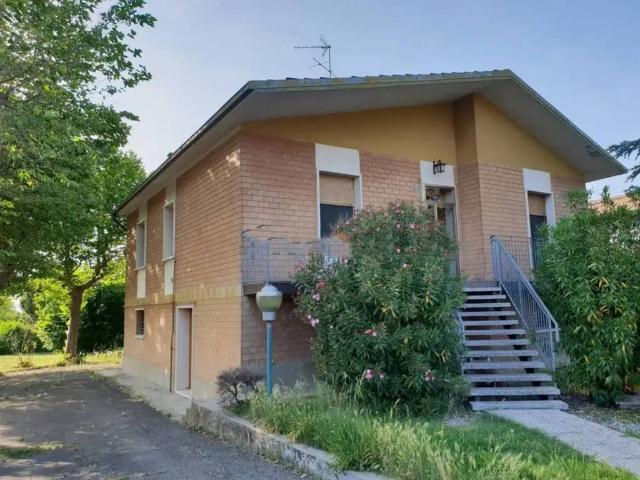 Villa Indipendente in vendita a Molinella, Reggio Emilia