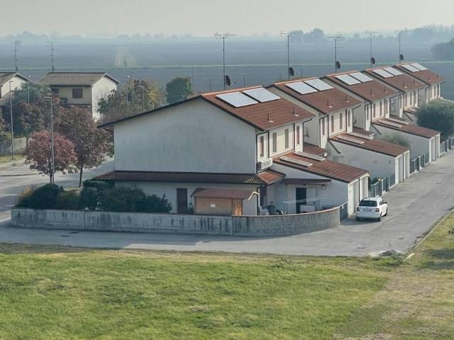 Villa Indipendente in vendita a Molinella, Reggio Emilia