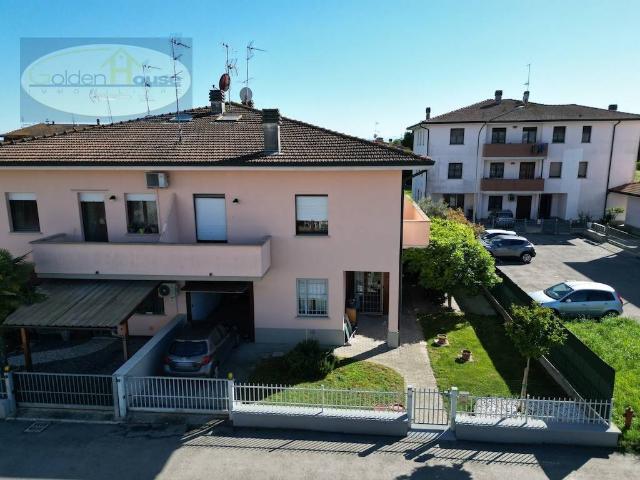 Villa Indipendente in vendita a Molinella, Reggio Emilia