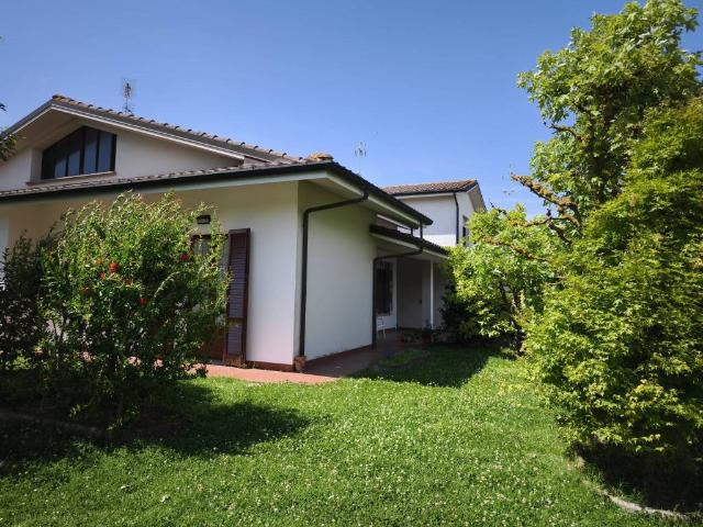 Villa Indipendente in vendita a Molinella, Reggio Emilia