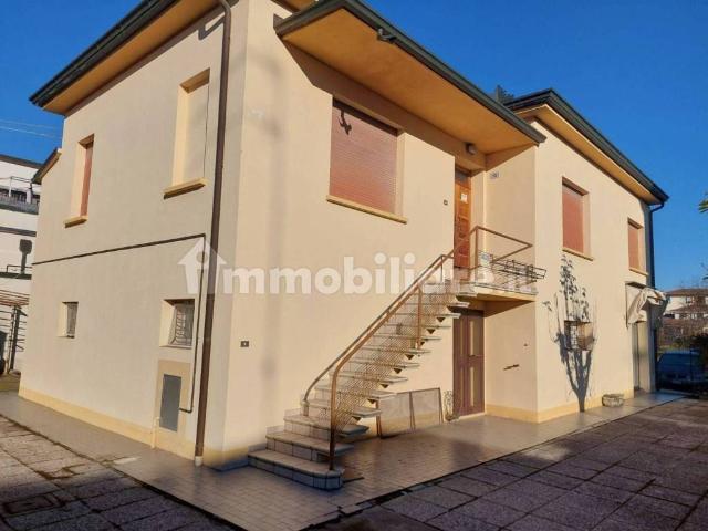Villa Indipendente in vendita a Molinella, Reggio Emilia