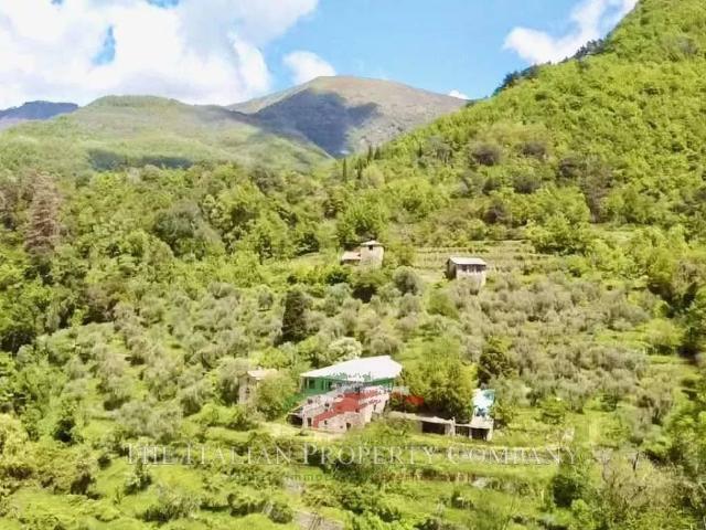 Villa Indipendente in vendita a Molini Di Triora, Liguria