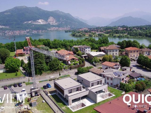 Villa Indipendente in vendita a Molteno, Lombardia