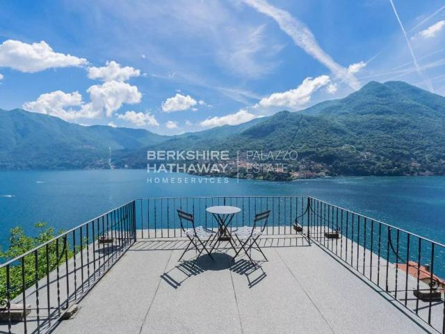 Villa Indipendente in vendita a Moltrasio, Lombardia