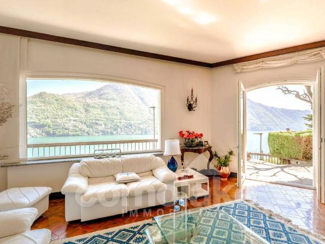 Villa Indipendente in vendita a Roiano, Moltrasio