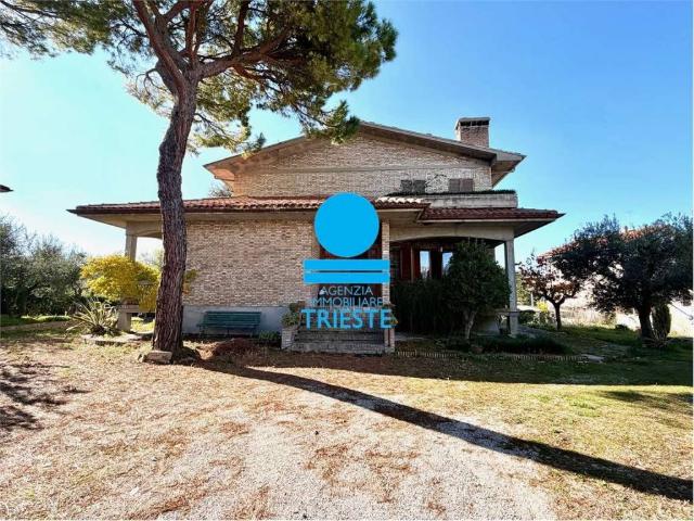 Villa Indipendente in vendita a Marche, Pesaro E Urbino