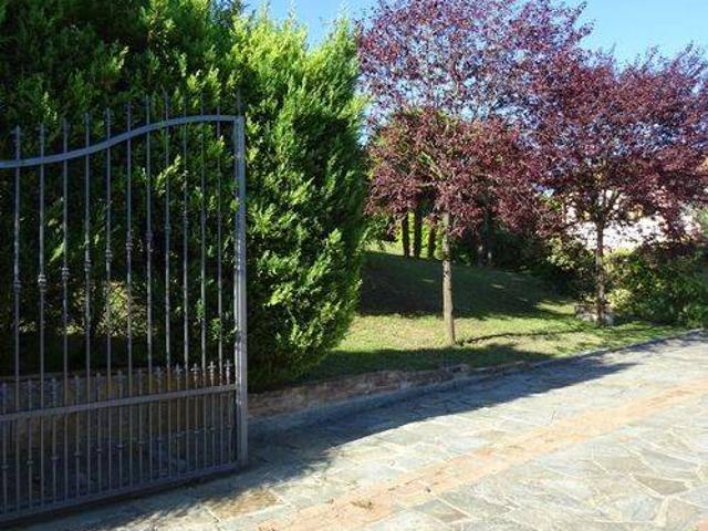 Villa Indipendente in vendita a Piemonte, Asti