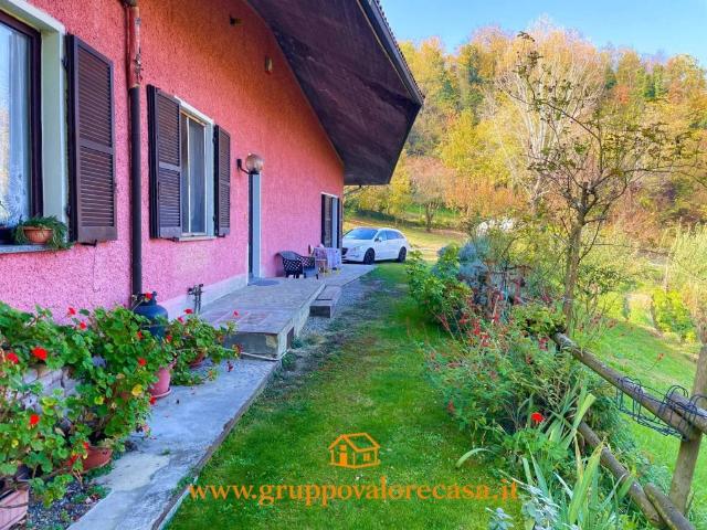 Villa Indipendente in vendita a Piemonte, Asti