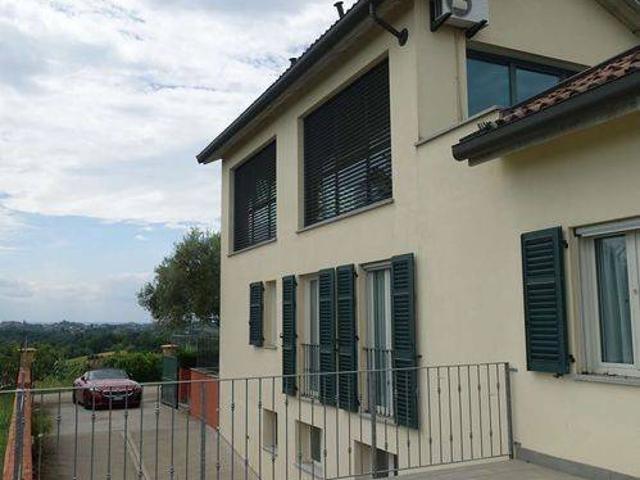 Villa Indipendente in vendita a Piemonte, Asti