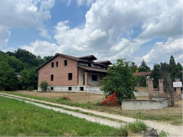 Villa Indipendente in vendita a Piemonte, Asti
