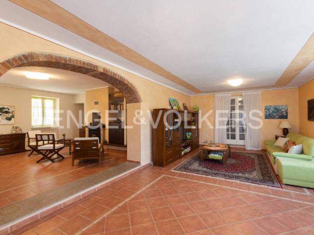Villa Indipendente in vendita a Piemonte, Asti