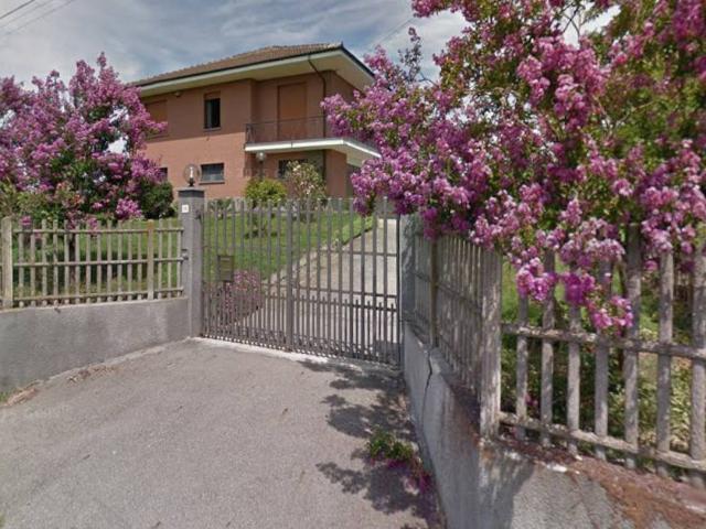 Villa Indipendente in vendita a Piemonte, Asti