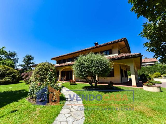 Villa Indipendente in vendita a Palera, Piemonte