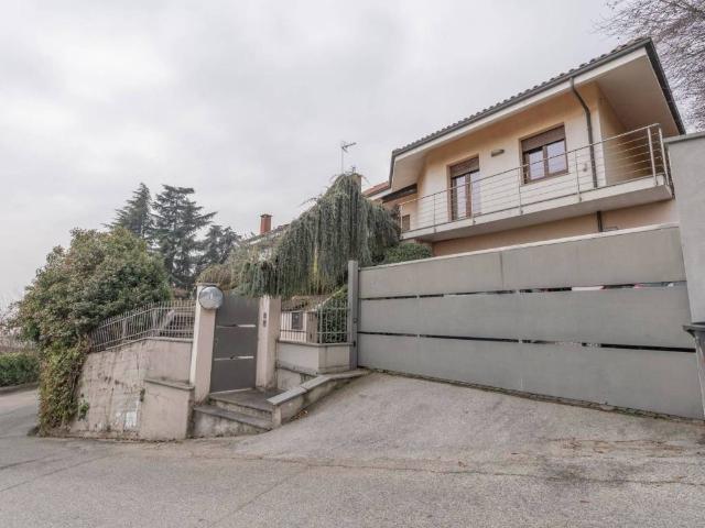 Villa Indipendente in vendita a Revigliasco, Piemonte