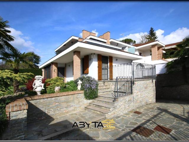 Villa Indipendente in vendita a Revigliasco, Piemonte