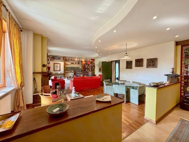 Villa Indipendente in vendita a Revigliasco, Piemonte