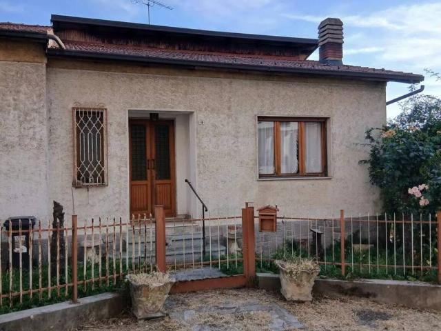 Villa Indipendente in vendita a Piemonte, Asti