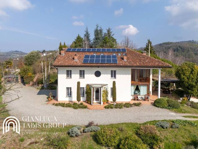 Villa Indipendente in vendita a Piemonte, Asti