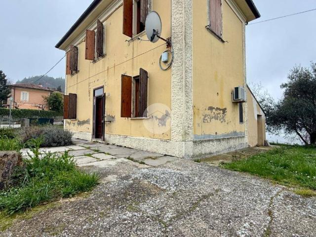 Villa Indipendente in vendita a Mondaino, Reggio Emilia