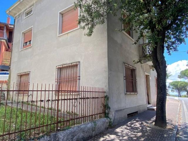 Villa Indipendente in vendita a Marche, Pesaro E Urbino