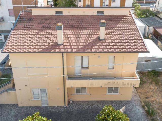 Villa Indipendente in vendita a Marche, Pesaro E Urbino
