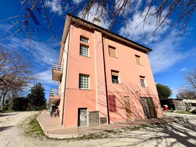 Villa Indipendente in vendita a Piano Marina, Marche