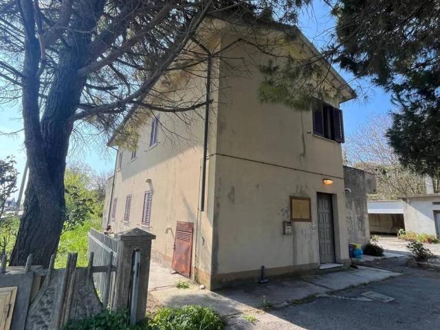 Villa Indipendente in vendita a Piano Marina, Marche