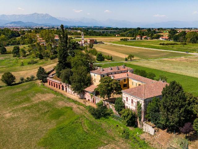 Villa Indipendente in vendita a Piemonte, Cuneo