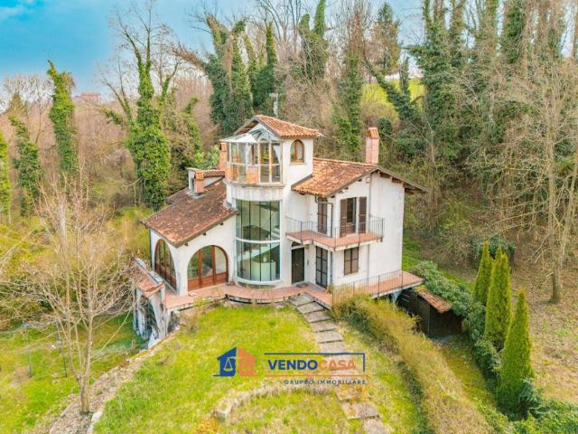 Villa Indipendente in vendita a Carassone, Piemonte