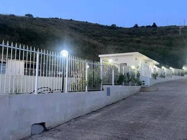 Villa Indipendente in vendita a Sinuessa, Mondragone