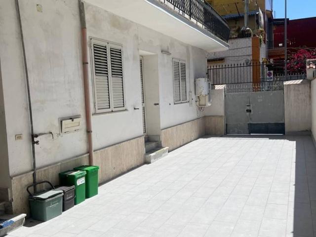 Villa Indipendente in vendita a Mondragone, Campania